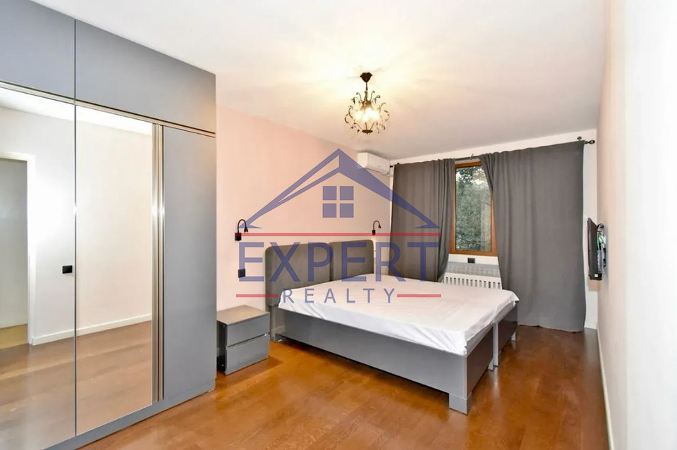 ԿԵՆՏՐՈՆ, ԲՈՒԶԱՆԴ ՓՈՂՈՑ, 3 ՍԵՆՅԱԿ