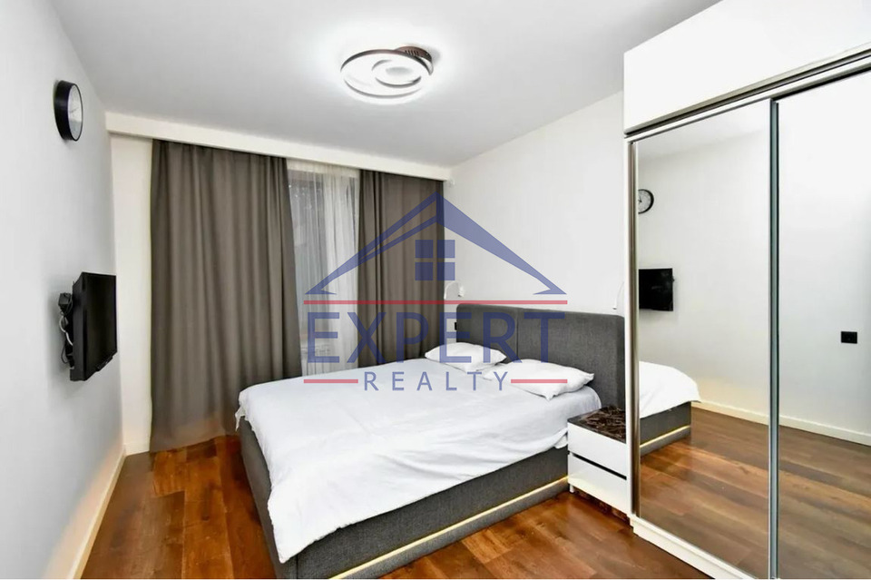 ԿԵՆՏՐՈՆ, ԲՈՒԶԱՆԴ ՓՈՂՈՑ, 3 ՍԵՆՅԱԿ