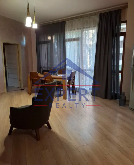 ԿԵՆՏՐՈՆ, ԵԿՄԱԼՅԱՆ  ՓՈՂՈՑ, 3 ՍԵՆՅԱԿ