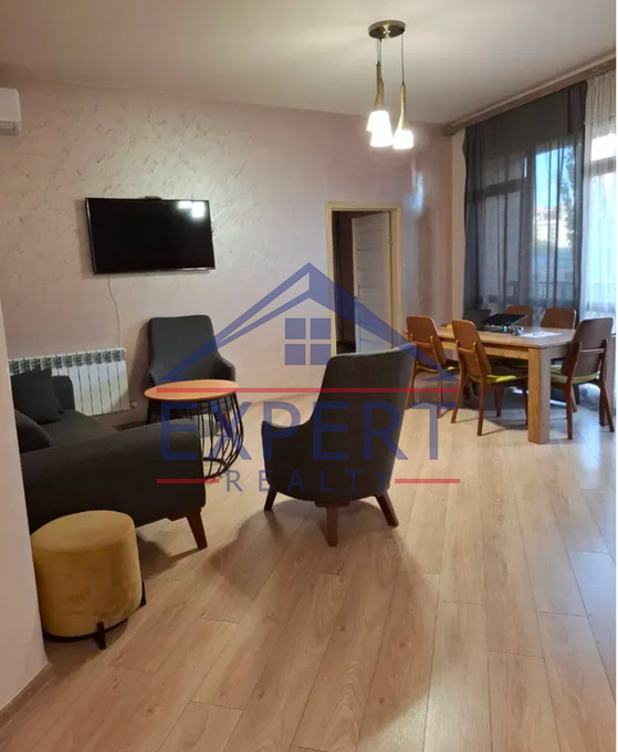 ԿԵՆՏՐՈՆ, ԵԿՄԱԼՅԱՆ  ՓՈՂՈՑ, 3 ՍԵՆՅԱԿ