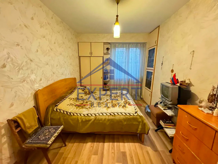 ԱՎԱՆ, ՍԱՅԱԹ- ՆՈՎԱ ԹԱՂԱՄԱՍ, 4 ՍԵՆՅԱԿ