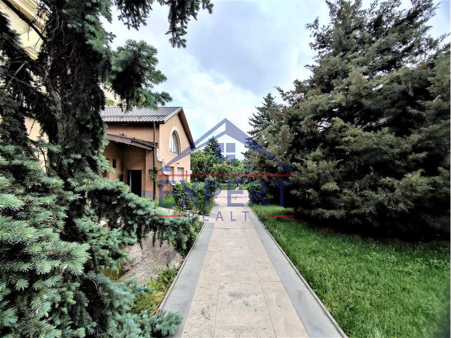 ՔԱՆԱՔԵՌ-ԶԵՅԹՈՒՆ, ԲԱԲԱՅԱՆ ՓՈՂՈՑ,  6 ՍԵՆՅԱԿ