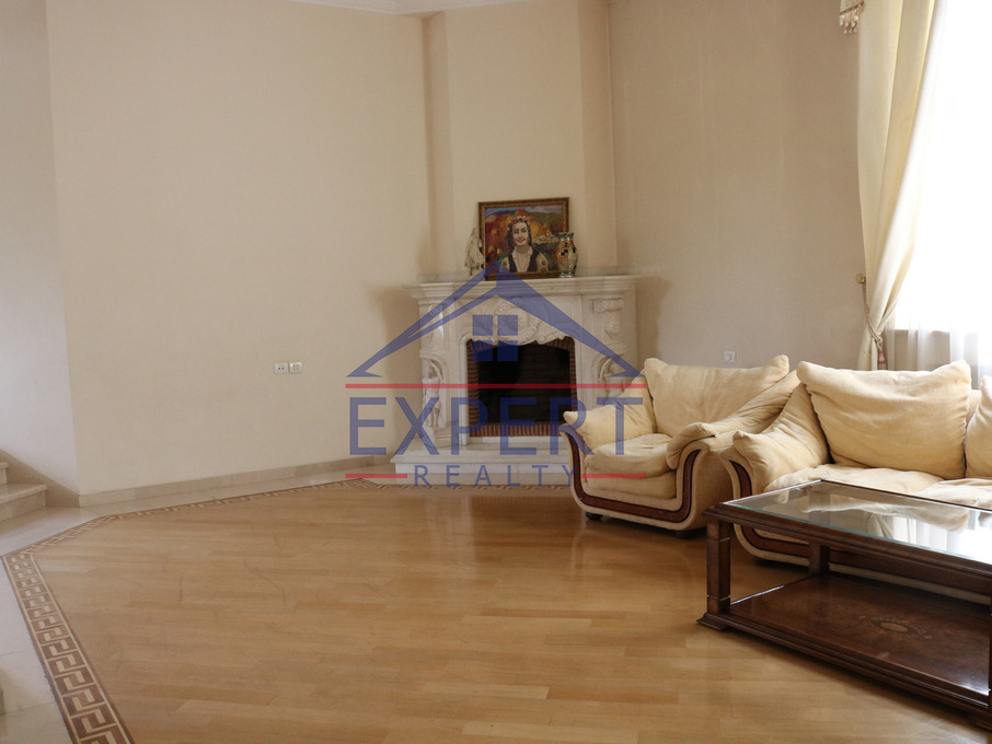 ՔԱՆԱՔԵՌ-ԶԵՅԹՈՒՆ, ԲԱԲԱՅԱՆ ՓՈՂՈՑ,  6 ՍԵՆՅԱԿ