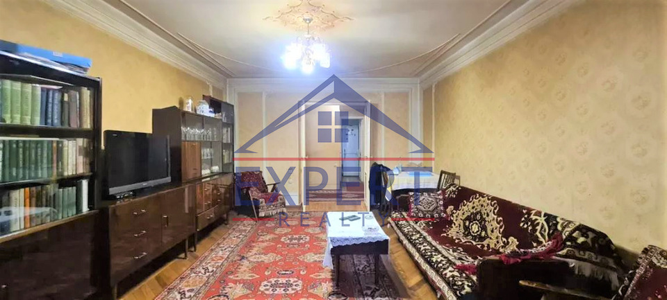 ԱՐԱԲԿԻՐ, ԱՐԱՄ ԽԱՉԱՏՐՅԱՆ ՓՈՂՈՑ, 3 ՍԵՆՅԱԿ