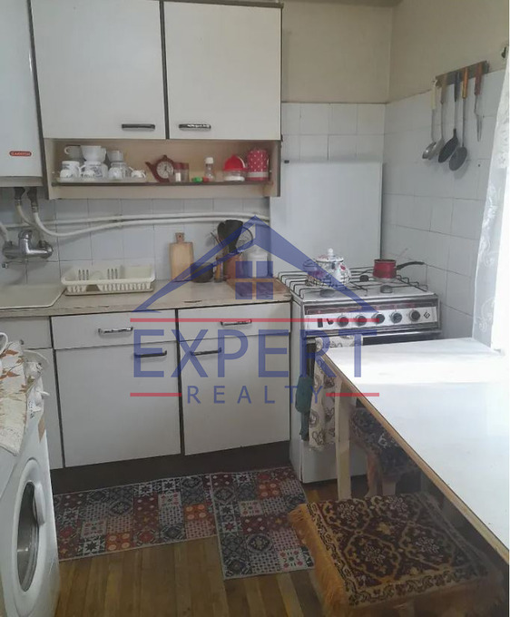 ԱՐԱԲԿԻՐ, ԱՐԱՄ ԽԱՉԱՏՐՅԱՆ ՓՈՂՈՑ, 3 ՍԵՆՅԱԿ