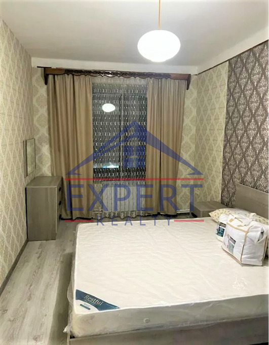 ԱՐԱԲԿԻՐ, ՎԱՀՐԱՄ ՓԱՓԱԶՅԱՆ ՓՈՂՈՑ, 3 ՍԵՆՅԱԿ