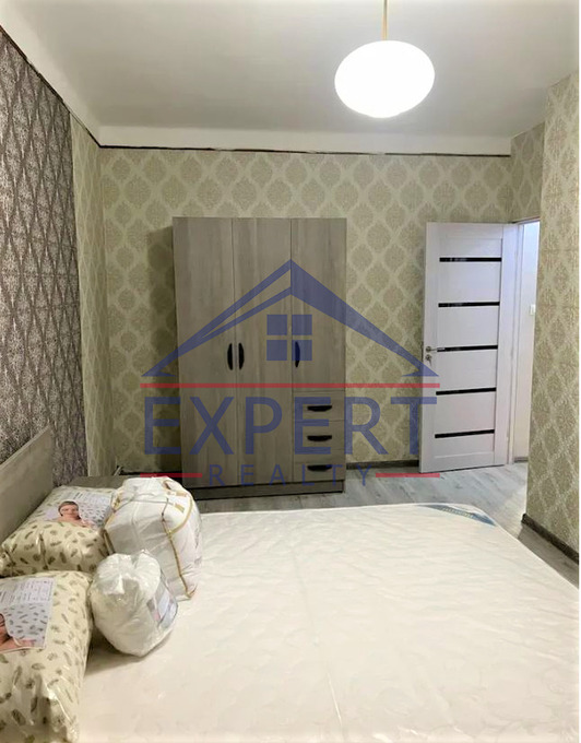 ԱՐԱԲԿԻՐ, ՎԱՀՐԱՄ ՓԱՓԱԶՅԱՆ ՓՈՂՈՑ, 3 ՍԵՆՅԱԿ
