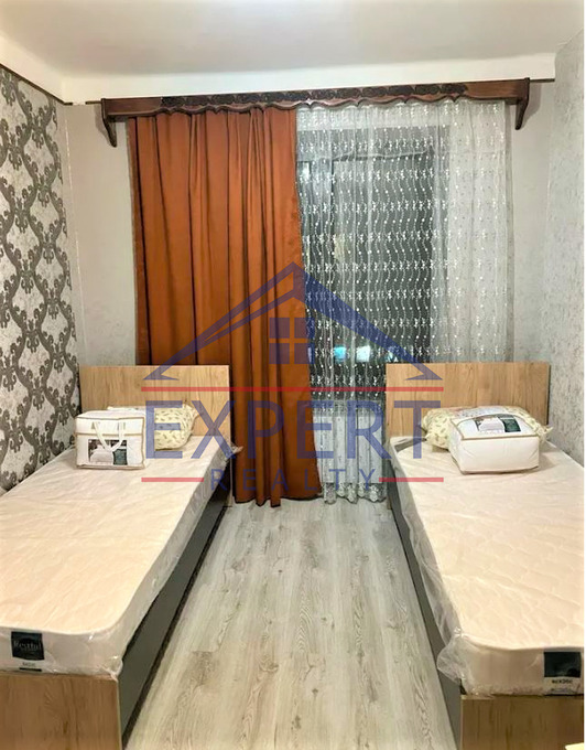 ԱՐԱԲԿԻՐ, ՎԱՀՐԱՄ ՓԱՓԱԶՅԱՆ ՓՈՂՈՑ, 3 ՍԵՆՅԱԿ