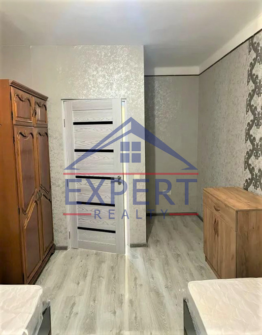 ԱՐԱԲԿԻՐ, ՎԱՀՐԱՄ ՓԱՓԱԶՅԱՆ ՓՈՂՈՑ, 3 ՍԵՆՅԱԿ