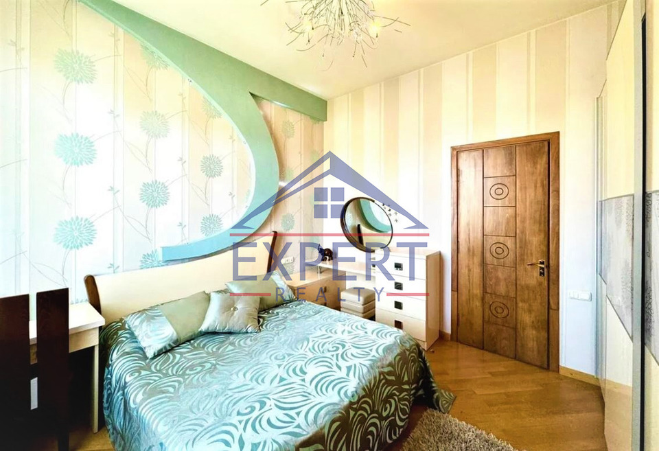 ԿԵՆՏՐՈՆ, ՆԱՐ-ԴՈՍ ՓՈՂՈՑ, 4 ՍԵՆՅԱԿ