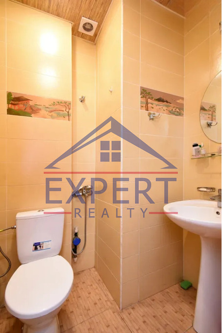 ԿԵՆՏՐՈՆ, ՏՊԱԳՐԻՉՆԵՐԻ ՓՈՂՈՑ, 5 ՍԵՆՅԱԿ