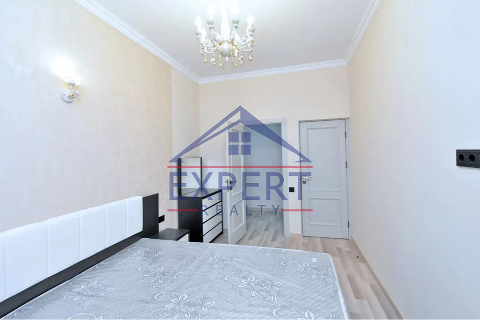 ԱՋԱՓՆՅԱԿ, ԼԵՆԻՆԳՐԱԴՅԱՆ ՓՈՂՈՑ, 4 ՍԵՆՅԱԿ