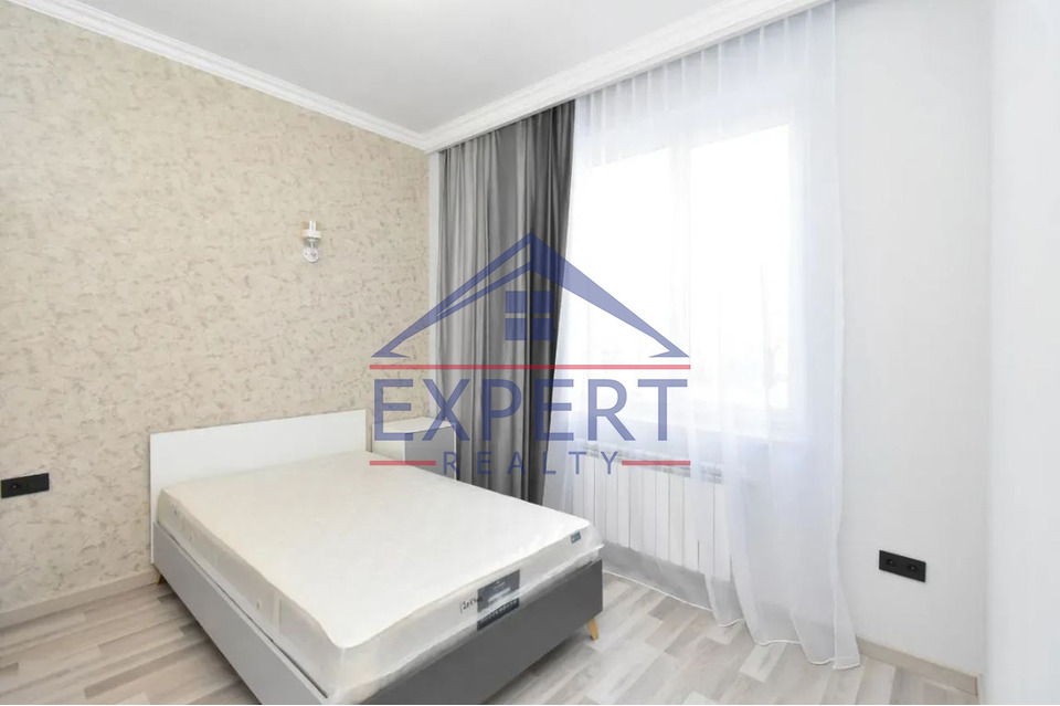 ԱՋԱՓՆՅԱԿ, ԼԵՆԻՆԳՐԱԴՅԱՆ ՓՈՂՈՑ, 4 ՍԵՆՅԱԿ