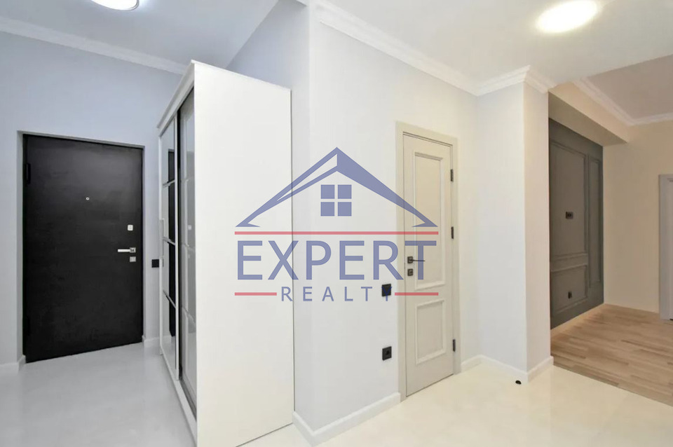 ԱՋԱՓՆՅԱԿ, ԼԵՆԻՆԳՐԱԴՅԱՆ ՓՈՂՈՑ, 4 ՍԵՆՅԱԿ