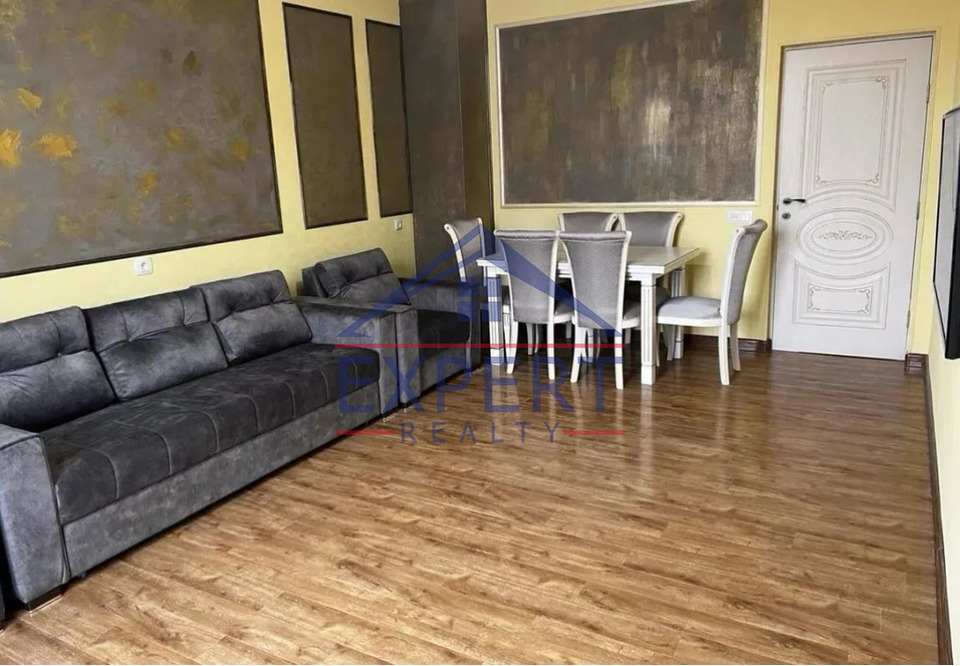 ԱՐԱԲԿԻՐ, ԱԴՈՆՑԻ ՓՈՂՈՑ, 3 ՍԵՆՅԱԿ