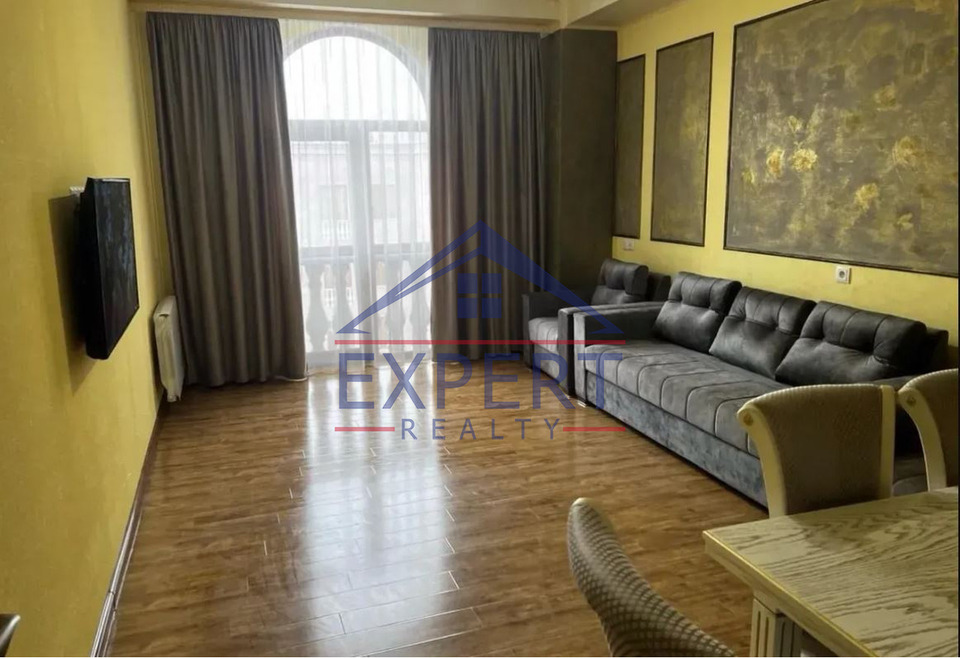 ԱՐԱԲԿԻՐ, ԱԴՈՆՑԻ ՓՈՂՈՑ, 3 ՍԵՆՅԱԿ