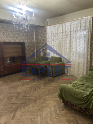 ԱՐԱԲԿԻՐ, ԳՅՈՒԼԲԵՆԿՅԱՆ ՓՈՂՈՑ, 3 ՍԵՆՅԱԿ