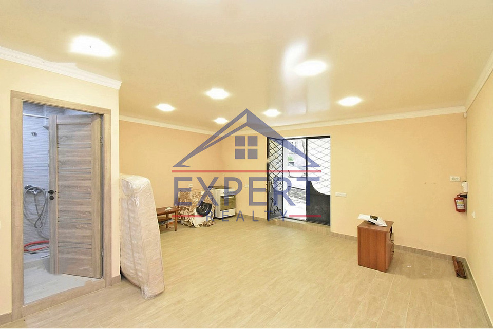 ԱՐԱԲԿԻՐ, ՎԻԿՏՈՐ ՀԱՄԲԱՐՁՈՒՄՅԱՆ ՓՈՂՈՑ