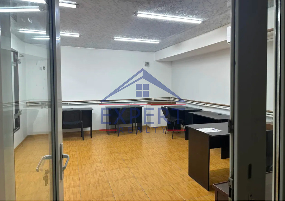 ԿԵՆՏՐՈՆ, ՊՈՒՇԿԻՆԻ ՓՈՂՈՑ, 85 ՔՄ