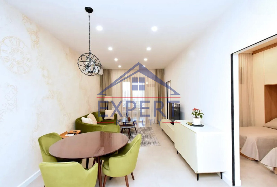 ԿԵՆՏՐՈՆ, ԵԿՄԱԼՅԱՆ ՓՈՂՈՑ, 3 ՍԵՆՅԱԿ