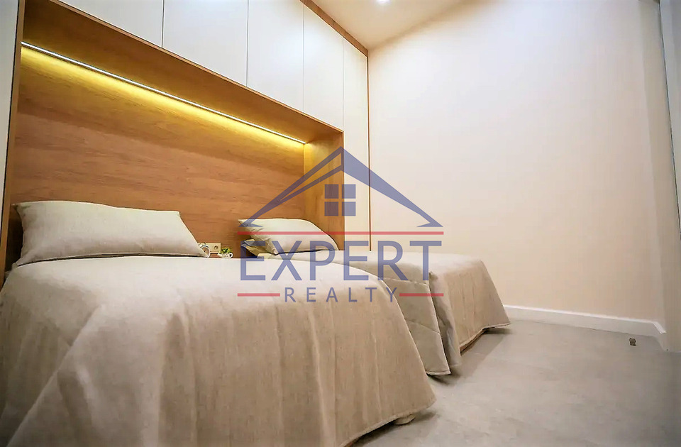 ԿԵՆՏՐՈՆ, ԵԿՄԱԼՅԱՆ ՓՈՂՈՑ, 3 ՍԵՆՅԱԿ