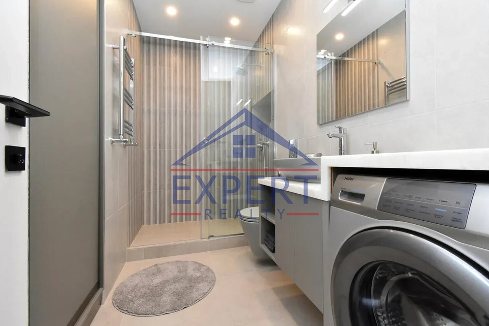 ԿԵՆՏՐՈՆ, ԵԿՄԱԼՅԱՆ ՓՈՂՈՑ, 3 ՍԵՆՅԱԿ