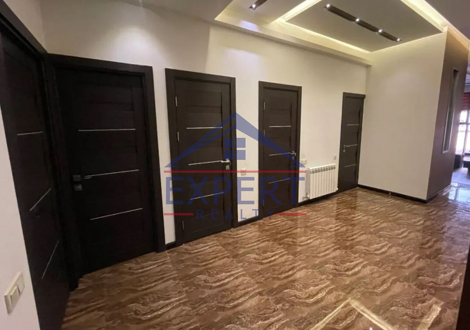 ԿԵՆՏՐՈՆ, ՆԱՐ-ԴՈՍ ՓՈՂՈՑ, 3 ՍԵՆՅԱԿ