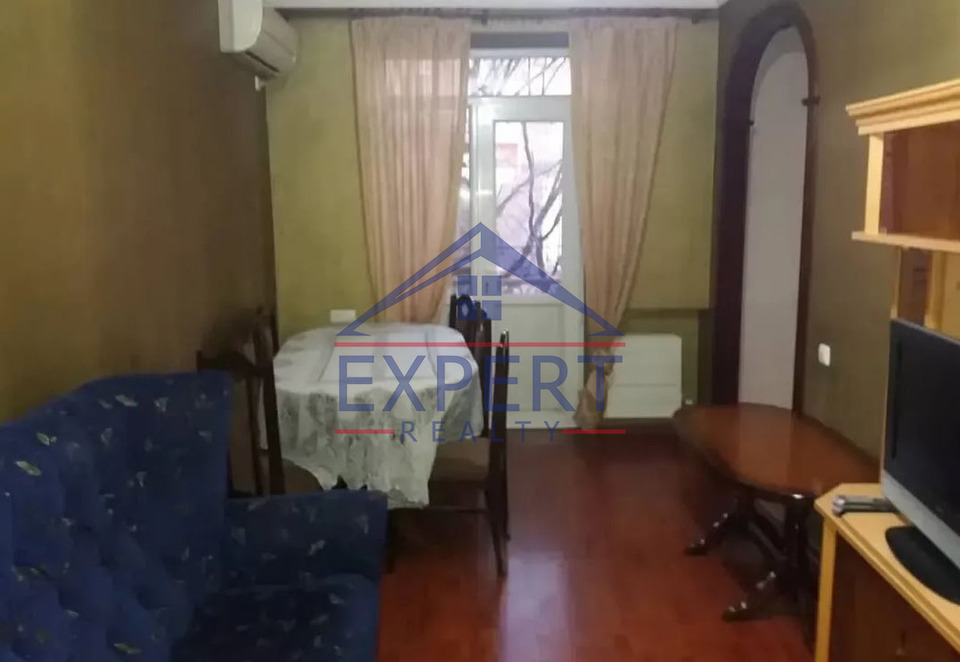 ԿԵՆՏՐՈՆ, ԲԱՂՐԱՄՅԱՆԻ ՊՈՂՈՏԱ, 3 ՍԵՆՅԱԿ