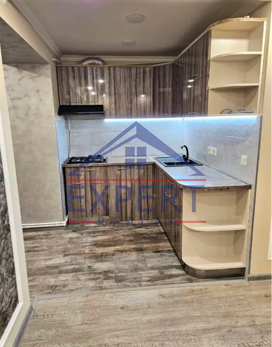ԱՋԱՓՆՅԱԿ, ՇԻՆԱՐԱՐՆԵՐԻ ՓՈՂՈՑ, 3 ՍԵՆՅԱԿ