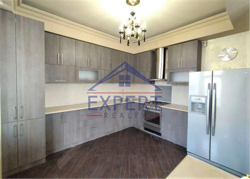 ԴԱՎԹԱՇԵՆ, ԱՆԱՍՏԱՍ ՄԻԿՈՅԱՆ ՓՈՂՈՑ, 3 ՍԵՆՅԱԿ