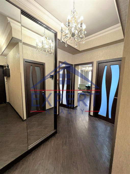 ԴԱՎԹԱՇԵՆ, ԱՆԱՍՏԱՍ ՄԻԿՈՅԱՆ ՓՈՂՈՑ, 3 ՍԵՆՅԱԿ