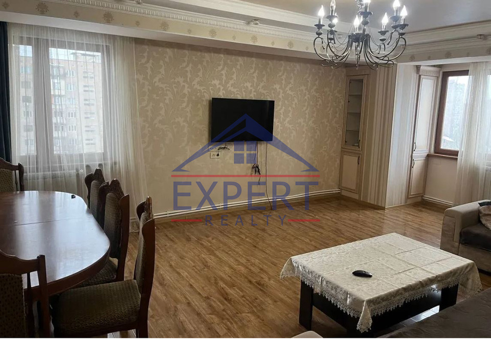 ԴԱՎԹԱՇԵՆ, ՏԻԳՐԱՆ ՊԵՏՐՈՍՅԱՆ ՓՈՂՈՑ, 3 ՍԵՆՅԱԿ