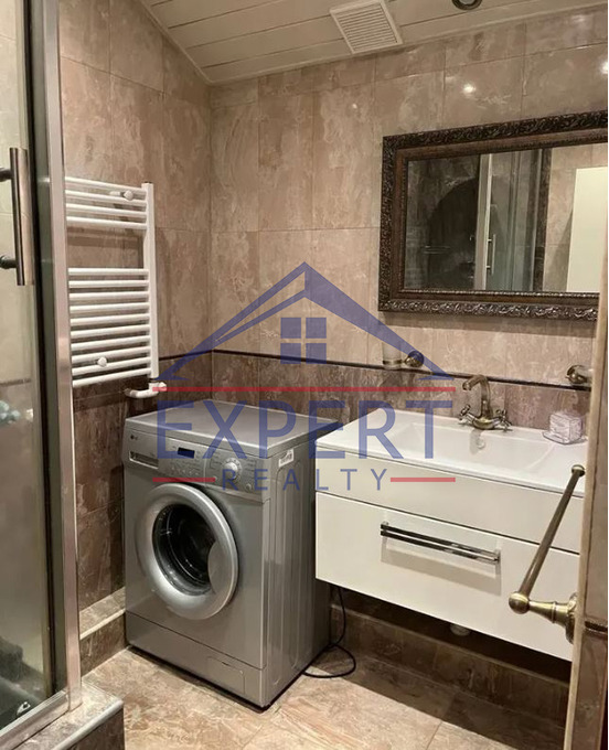 ԴԱՎԹԱՇԵՆ, ՏԻԳՐԱՆ ՊԵՏՐՈՍՅԱՆ ՓՈՂՈՑ, 3 ՍԵՆՅԱԿ