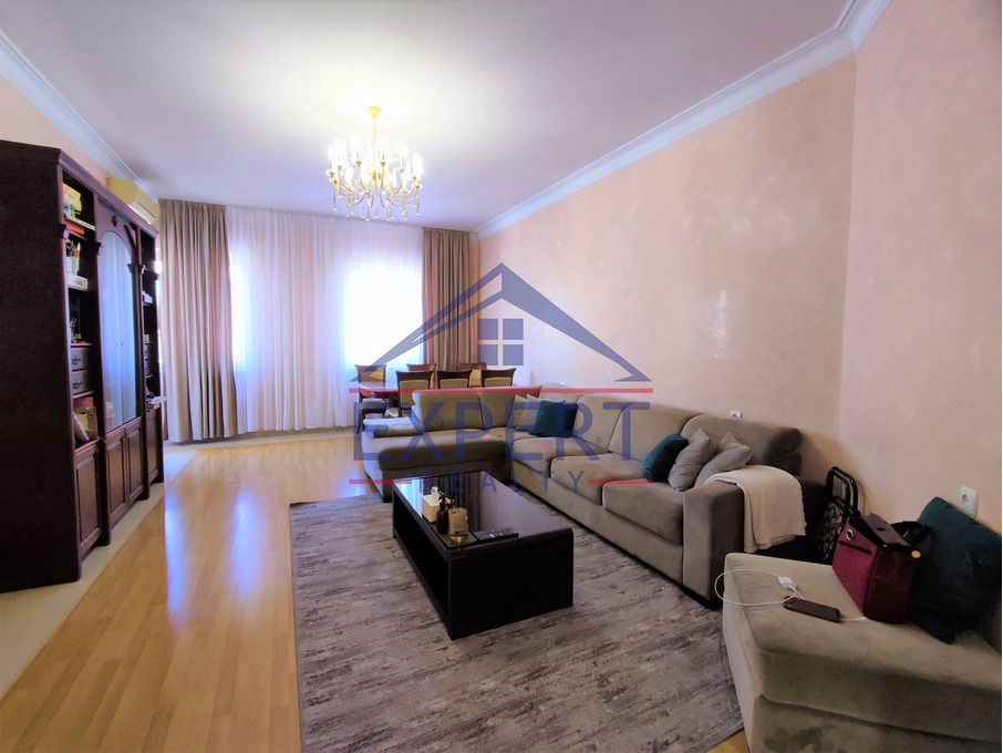 ԿԵՆՏՐՈՆ, ՊՈՒՇԿԻՆԻ ՓՈՂՈՑ, 3 ՍԵՆՅԱԿ