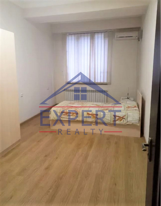 ԱՐԱԲԿԻՐ, ԱԴՈՆՑԻ ՓՈՂՈՑ, 4 ՍԵՆՅԱԿ