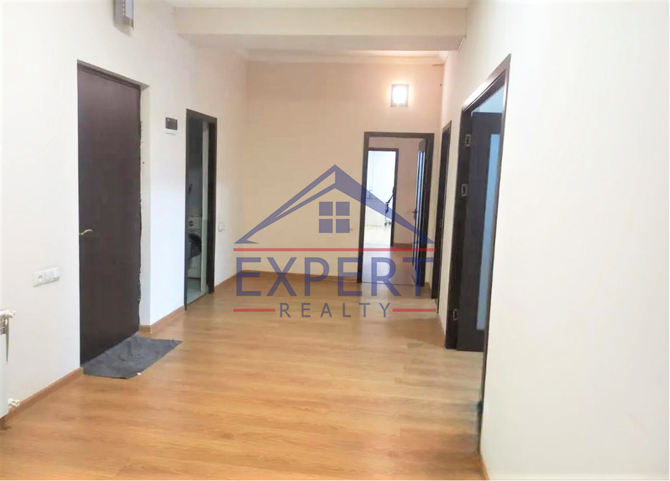 ԱՐԱԲԿԻՐ, ԱԴՈՆՑԻ ՓՈՂՈՑ, 4 ՍԵՆՅԱԿ