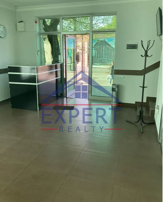 ԱՋԱՓՆՅԱԿ, ԳՐԻԳՈՐ ՀԱՍՐԱԹՅԱՆ ՓՈՂՈՑ