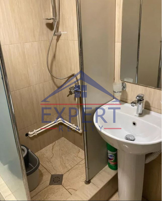 ԱՋԱՓՆՅԱԿ, ԳՐԻԳՈՐ ՀԱՍՐԱԹՅԱՆ ՓՈՂՈՑ