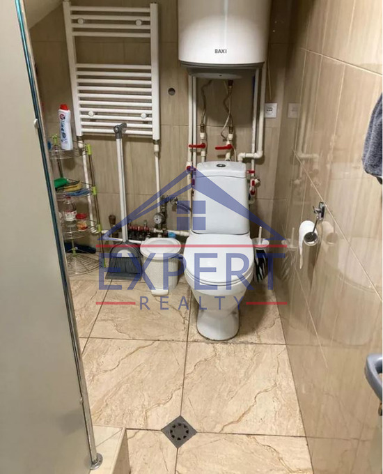 ԱՋԱՓՆՅԱԿ, ԳՐԻԳՈՐ ՀԱՍՐԱԹՅԱՆ ՓՈՂՈՑ