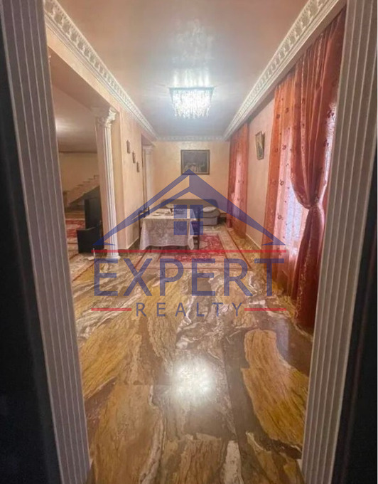 ԷՐԵԲՈՒՆԻ, ՎԱՐԴԱՆ ԱՃԵՄՅԱՆԻ ՓՈՂՈՑ, 3 ՀԱՐԿ