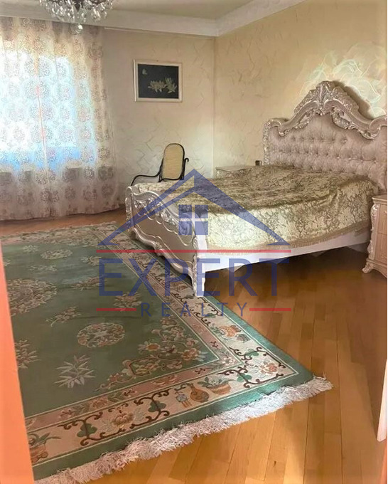 ԷՐԵԲՈՒՆԻ, ՎԱՐԴԱՆ ԱՃԵՄՅԱՆԻ ՓՈՂՈՑ, 3 ՀԱՐԿ