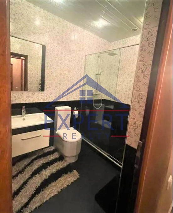 ԷՐԵԲՈՒՆԻ, ՎԱՐԴԱՆ ԱՃԵՄՅԱՆԻ ՓՈՂՈՑ, 3 ՀԱՐԿ