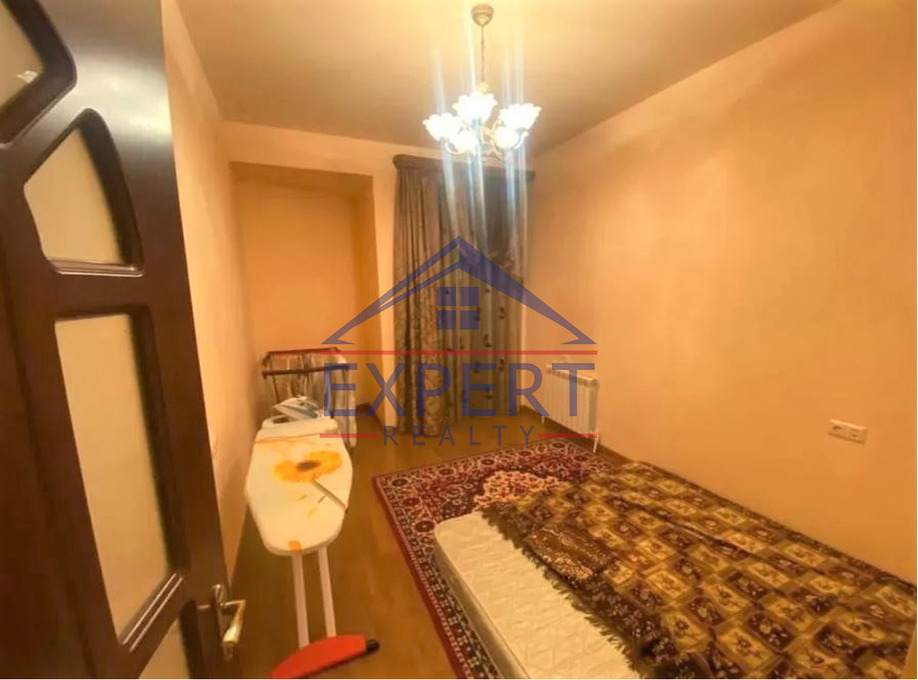 ԱՎԱՆ, ԾԱՐԱՎ ԱՂԲՅՈՒՐԻ ՓՈՂՈՑ, 5 ՍԵՆՅԱԿ