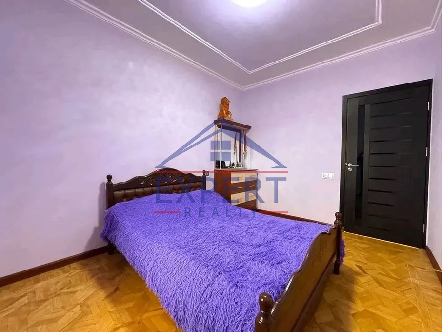 ԱՐԱԲԿԻՐ, ԱՐԱՄ ԽԱՉԱՏՐՅԱՆ ՓՈՂՈՑ, 4 ՍԵՆՅԱԿ