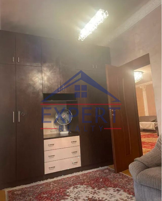 ԷՐԵԲՈՒՆԻ, ՎԱՐԴԱՆ ԱՃԵՄՅԱՆԻ ՓՈՂՈՑ, 3 ՀԱՐԿ