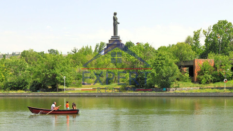 ԱՐԱԲԿԻՐ, ԱԶԱՏՈՒԹՅԱՆ ՊՈՂՈՏԱ, 2 ՍԵՆՅԱԿ