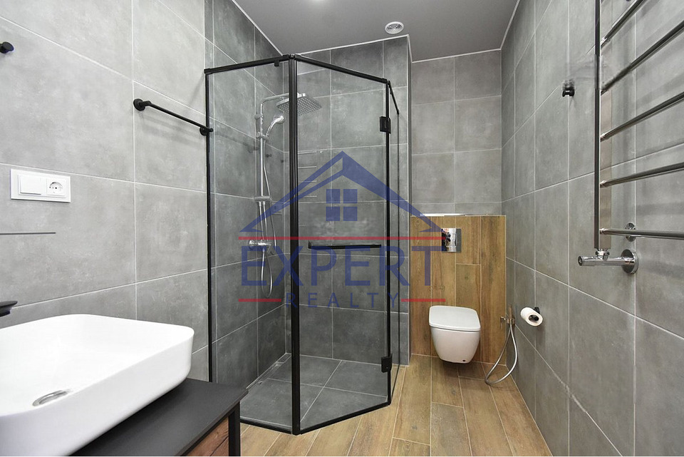 ԴԱՎԹԱՇԵՆ, ԱՆԱՍՏԱՍ ՄԻԿՈՅԱՆ ՓՈՂՈՑ, 3 ՍԵՆՅԱԿ