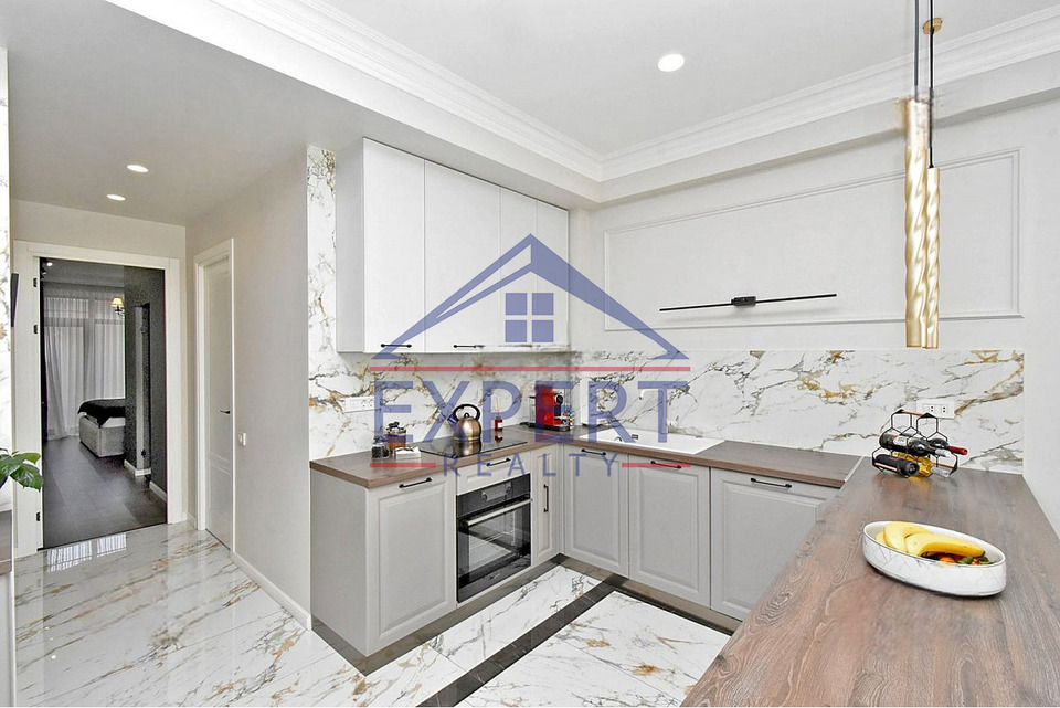 ԿԵՆՏՐՈՆ, ԱՆՏԱՌԱՅԻՆ ՓՈՂՈՑ, 3 ՍԵՆՅԱԿ