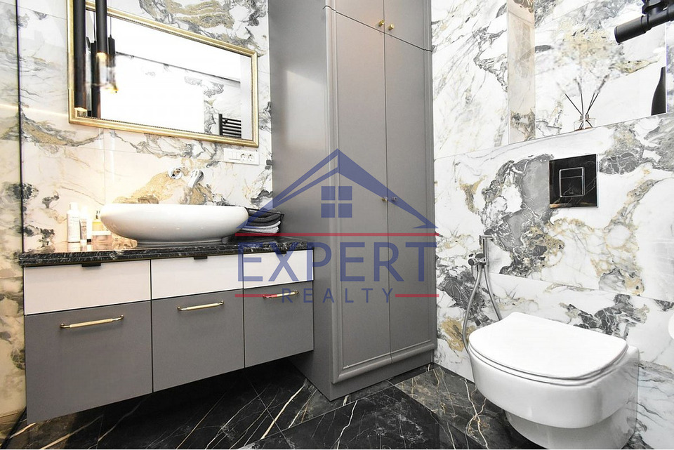 ԿԵՆՏՐՈՆ, ԱՆՏԱՌԱՅԻՆ ՓՈՂՈՑ, 3 ՍԵՆՅԱԿ