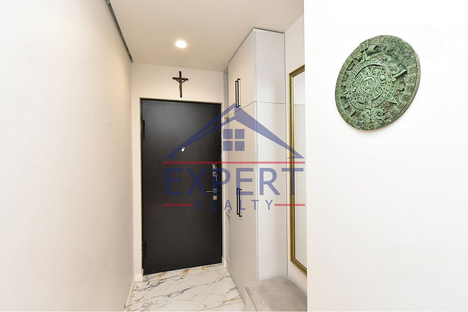 ԿԵՆՏՐՈՆ, ԱՆՏԱՌԱՅԻՆ ՓՈՂՈՑ, 3 ՍԵՆՅԱԿ